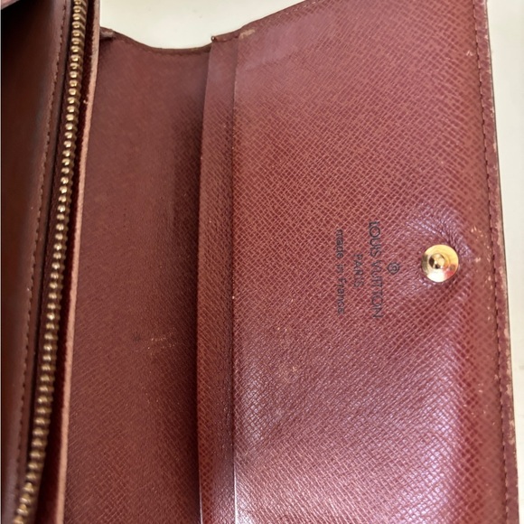 Louis Vuitton Porte Monnaie Tresor Monogram Wallet - Picture 7 of 12